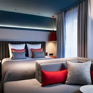 4* Hotel D